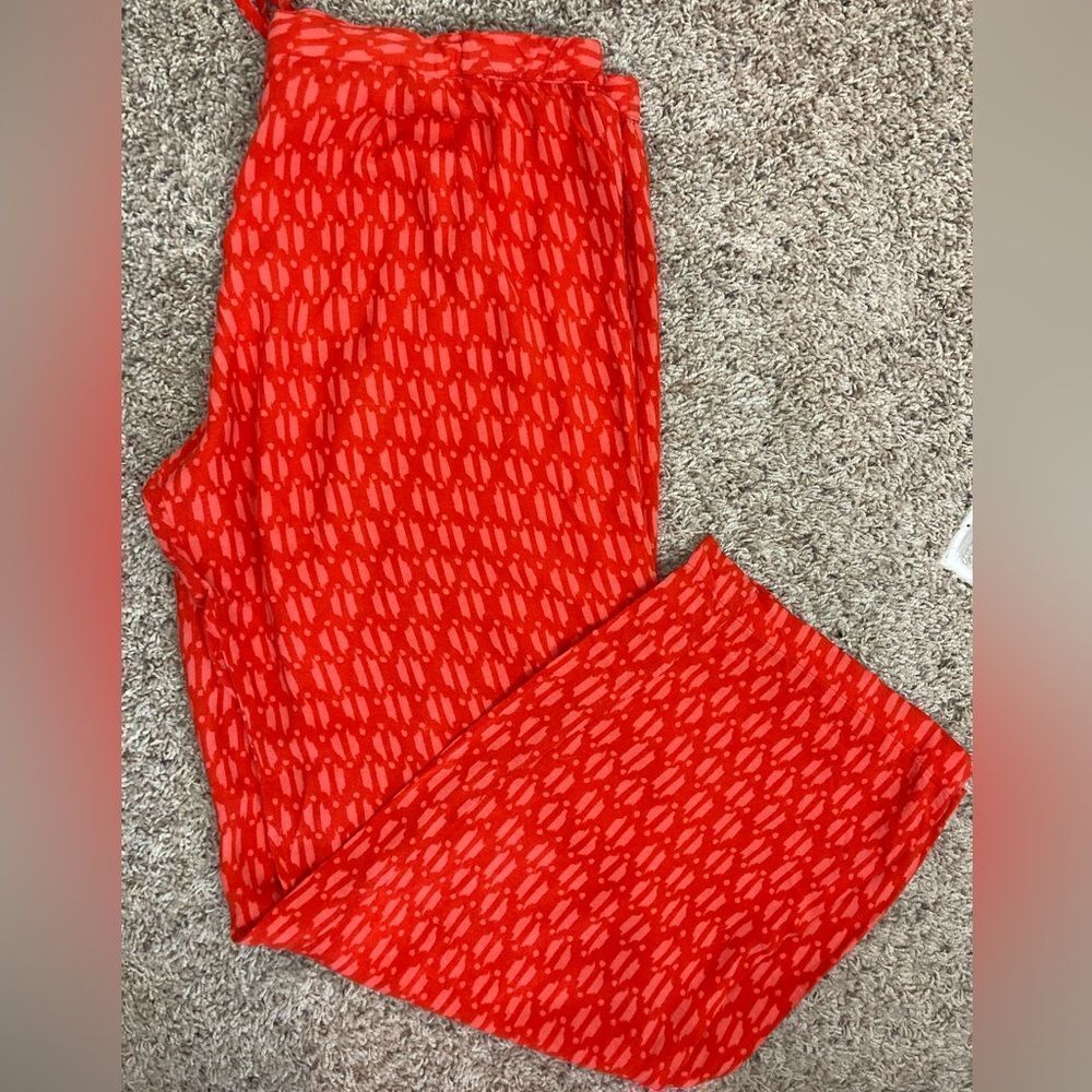 Natori Red and Pink Ikat lounge or pj bottoms w/ drawstring and elastic waist